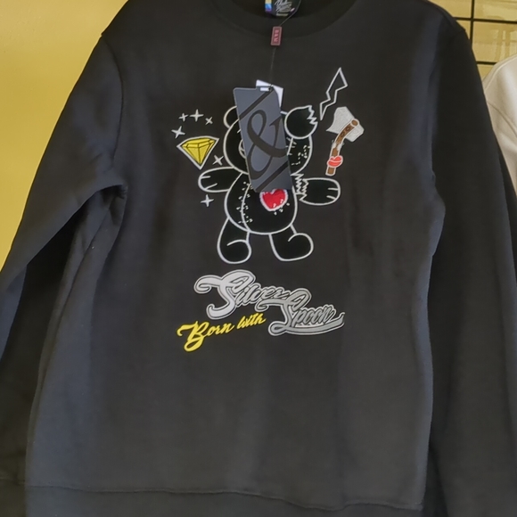 Sweaters - Picture 6 of 9